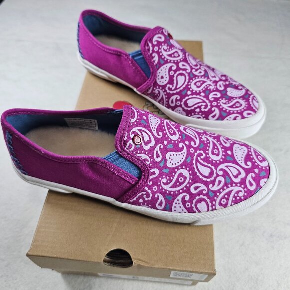 NEW UGG Australia Eyan II Paisley Canvas Boat Style Sneakers w/ Sheepskin Insole - Picture 2 of 5